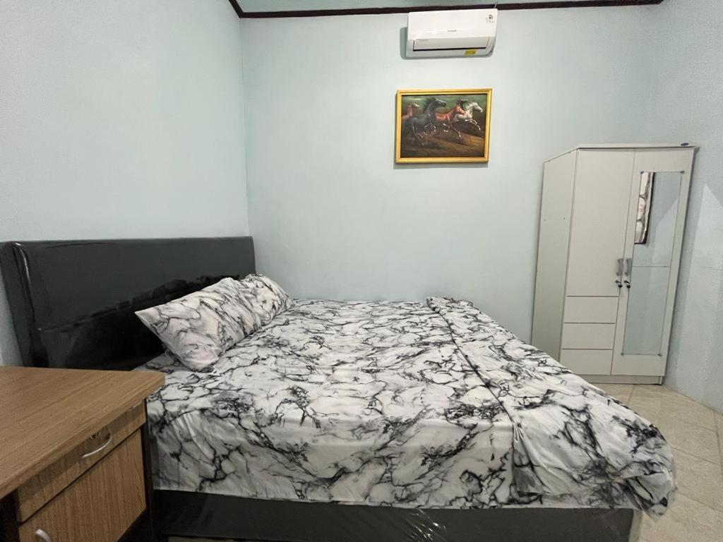 Capital O 92615 Villa Utama D'Alas Purwo Ringinpintu Ngoại thất bức ảnh